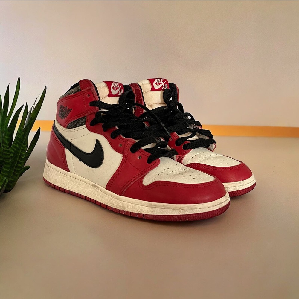 Jordan 1 Chicago Lost and Found Retro High OG - 4.5Y / Women's 6 - Picture 5 of 8